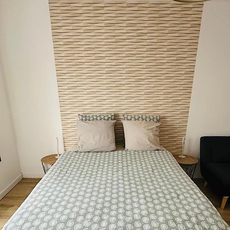 B&B Chez L'Habitant Chambre Privative Sur La Route Des Vins Tv Parking Box Velo Issenheim المظهر الخارجي الصورة