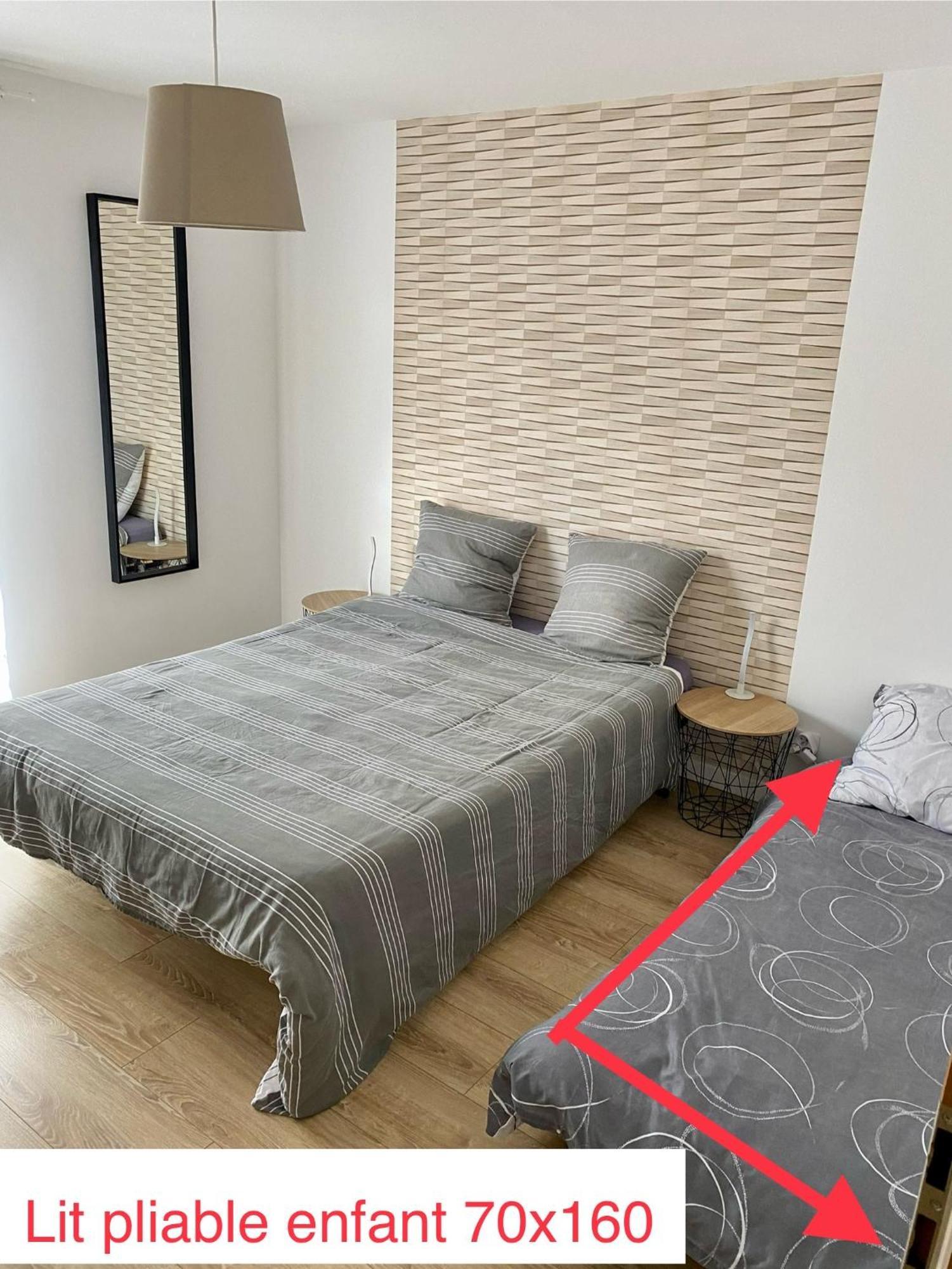 B&B Chez L'Habitant Chambre Privative Sur La Route Des Vins Tv Parking Box Velo Issenheim المظهر الخارجي الصورة